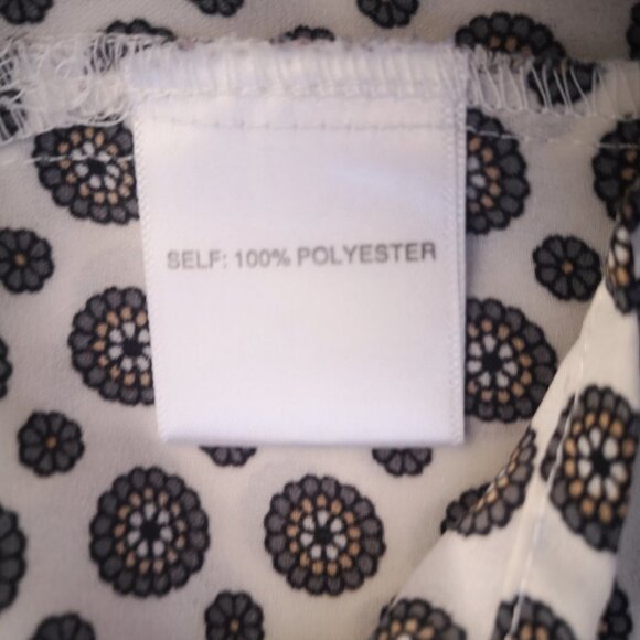 Rose & Olive Ladies Size Medium White with Olive Green Pattern Tunic / Blouse - Picture 7 of 10